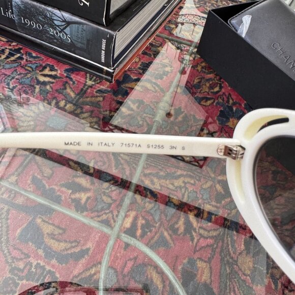 Chanel White Oval Sunglasses w Case, Wipe & Box NEW lenses - Picture 12 of 13